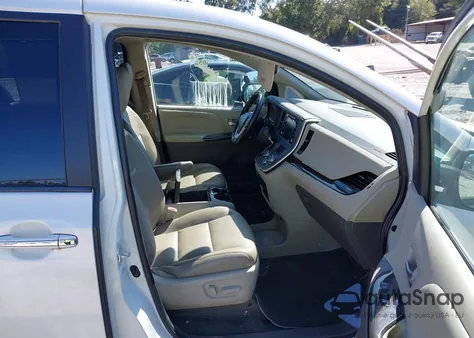 2020 Toyota Sienna Xle из США, поврежденный, VIN 5TDYZ3DC5LS024990